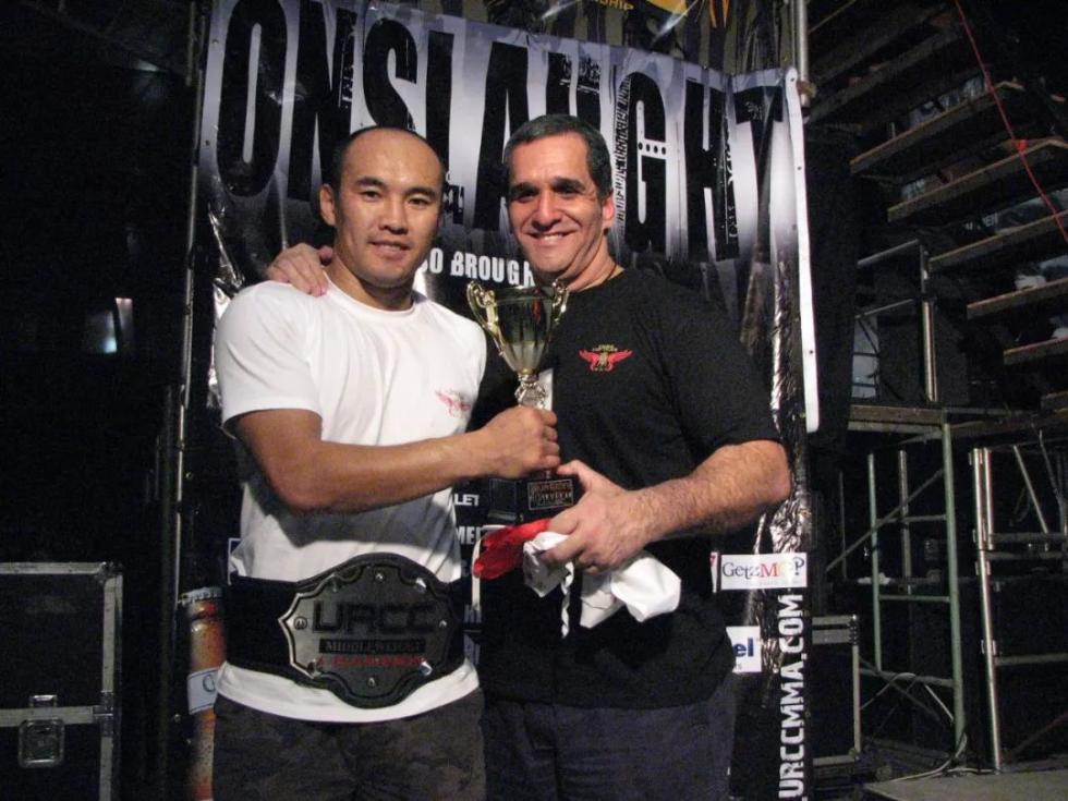 “UFC中国第一人”:我不怕千万人阻挡,只怕自己投降